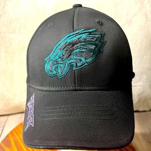 NFL Philadelphia Eagles Black in Black Green Adult Size Fitted Flex Hat